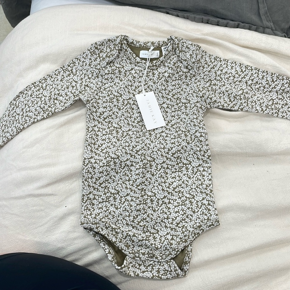 Jamie Kay - long sleeve onesie - 2yrs